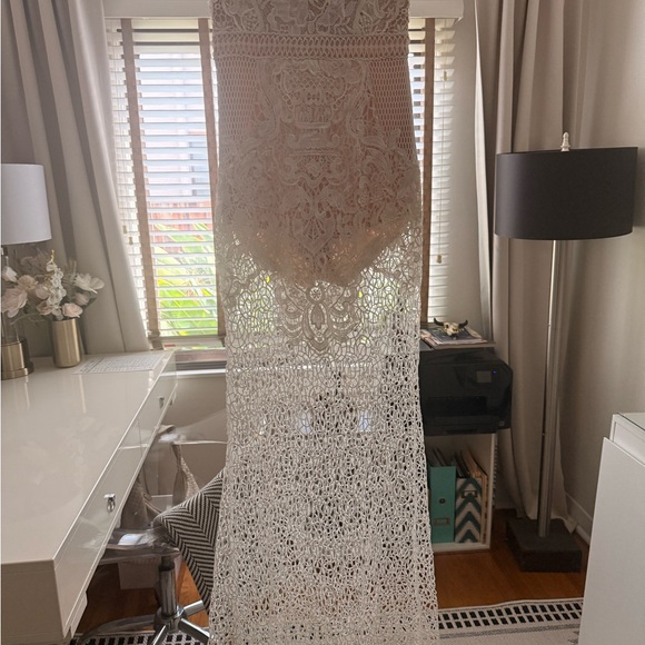 White Lace Crochet Bodycon Dress - Picture 3 of 4